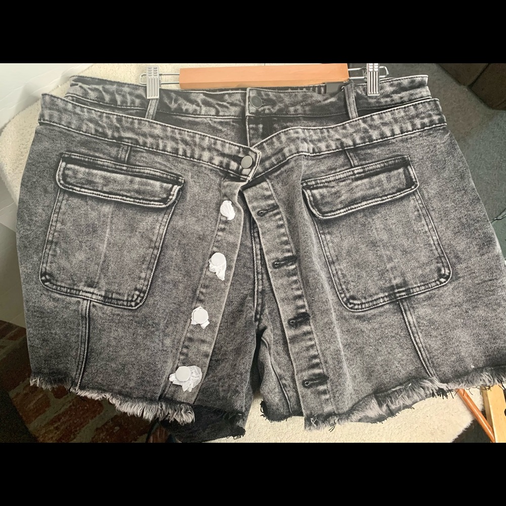 Fashion Nova skirt/shorts
